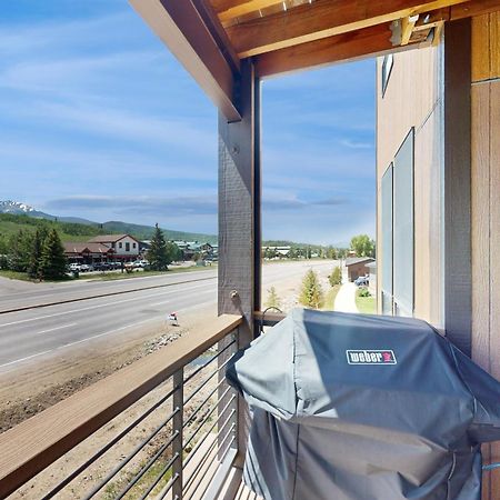 Blue River Flats Condos Силверторн Номер фото